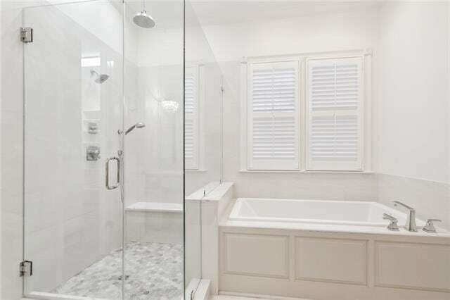 Building Photo - 114 Maple Ridge Way