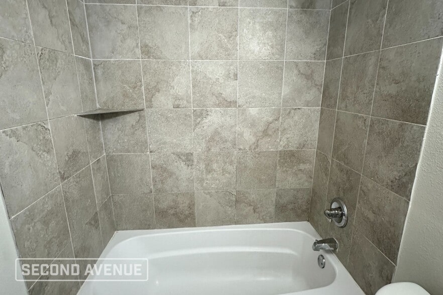 Building Photo - 1565 SW 43rd St