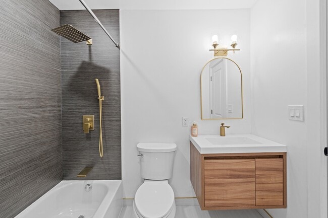 Building Photo - 312 Garfield Ave