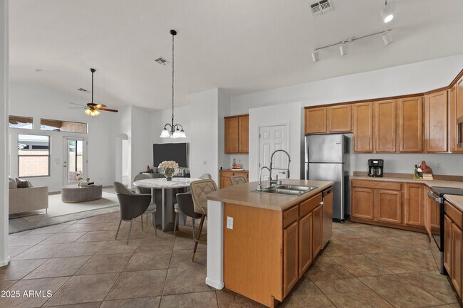 Building Photo - 17750 W Watson Ln