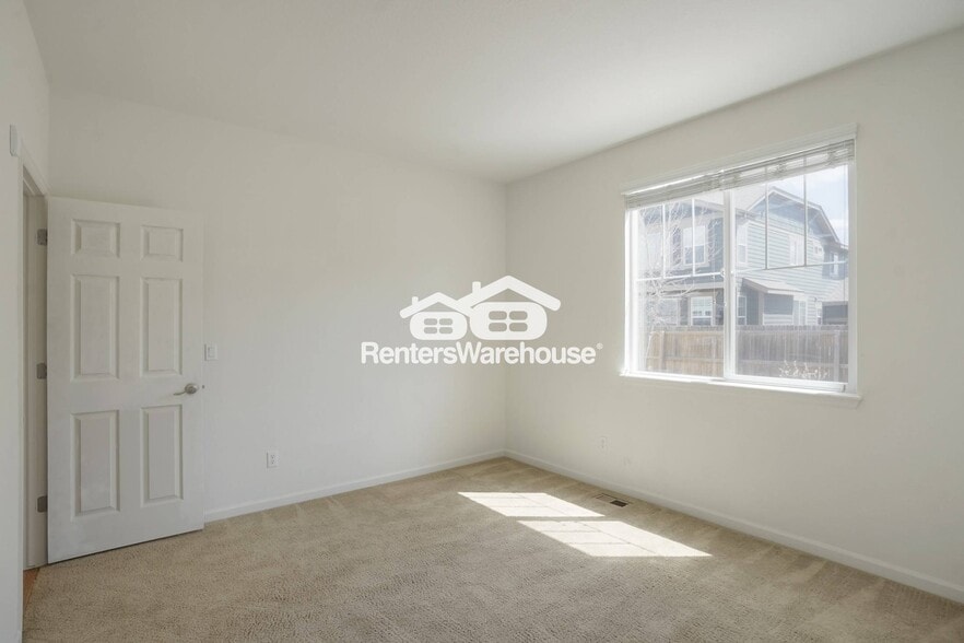 Building Photo - 21023 E Jefferson Cir