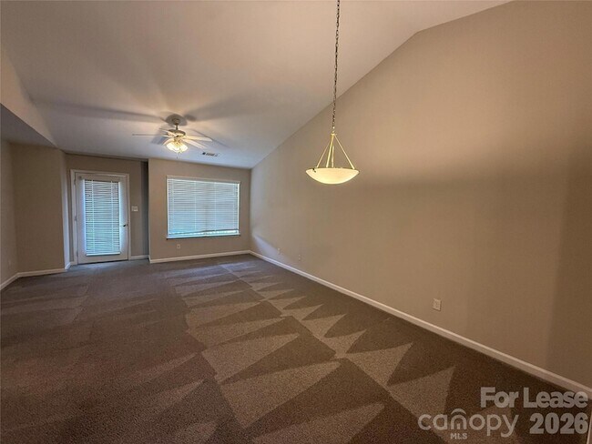 Building Photo - 7333 Michaels Landing Dr