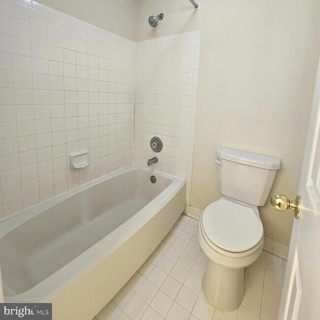 Building Photo - 5911 Sir Cambridge Way