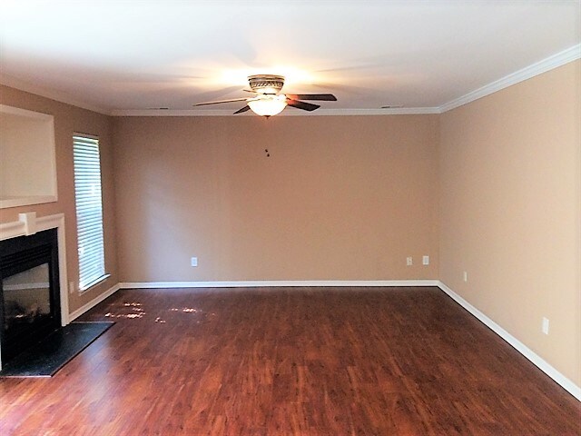 Building Photo - 169 Royalton Rd