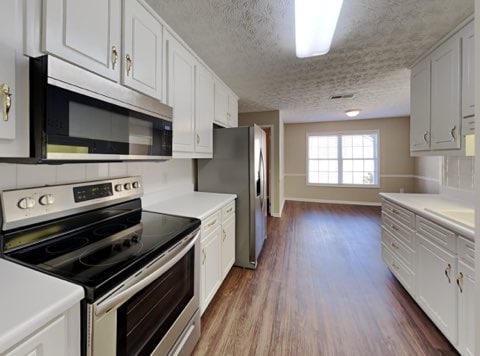 Building Photo - 273 Rockingham Dr