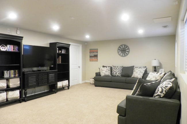 Building Photo - 9722 Buttonwood Cir