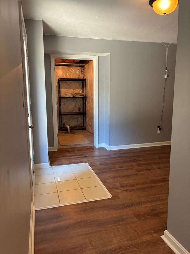 Building Photo - **ELIZABETHTOWN INDEPENDENT SCHOOL DISTRICT**