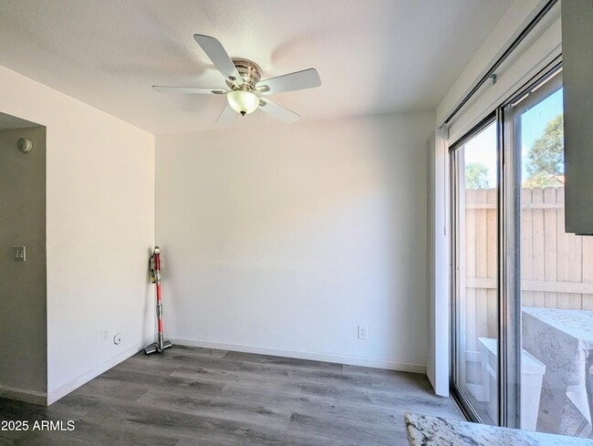 Building Photo - 4601 N 102nd Ave