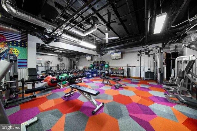 Building Photo - 230 N 21st St