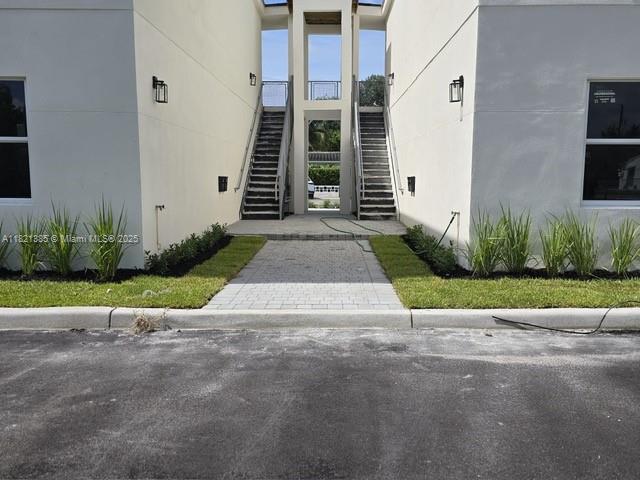 Building Photo - 511 SW 1st Ave