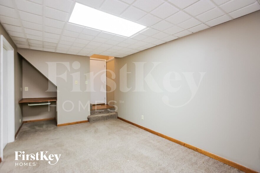Building Photo - 8837 NE 74th Terrace