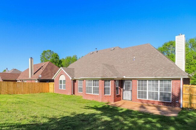 Building Photo - 3815 Richbrook Dr