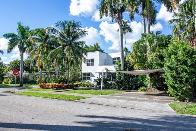 Building Photo - 1255 Jackson St