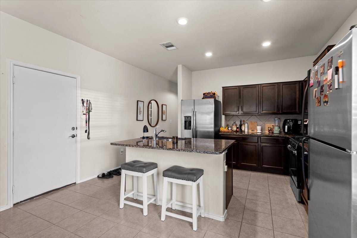 Building Photo - 3801 Black Granite Dr