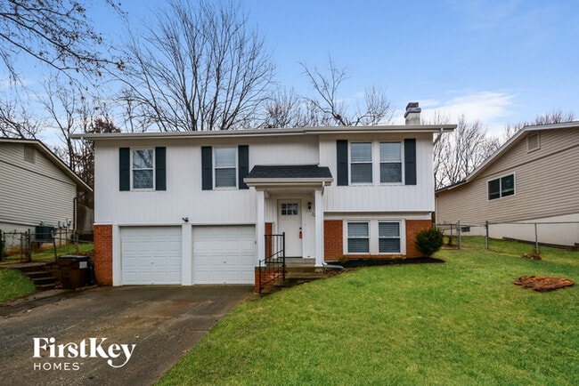 Primary Photo - 22 Oak Forest Dr