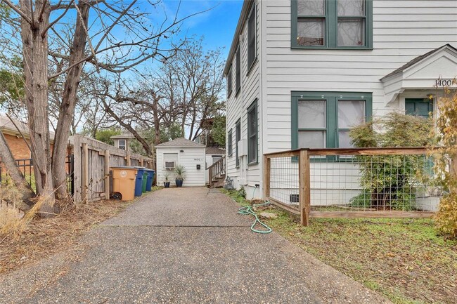 Building Photo - 1300 Lorrain St