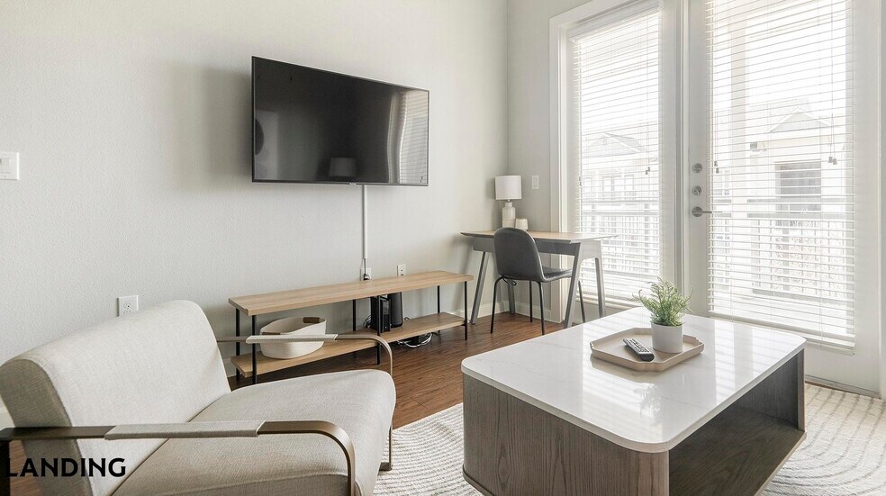 Building Photo - 4300 Cromwell Dr