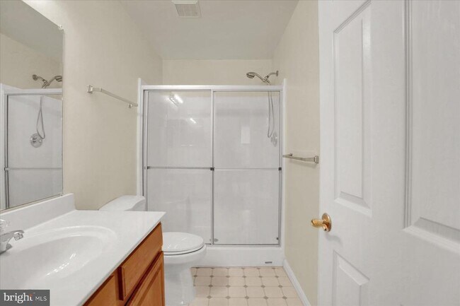 Building Photo - 119 Oriole Ct