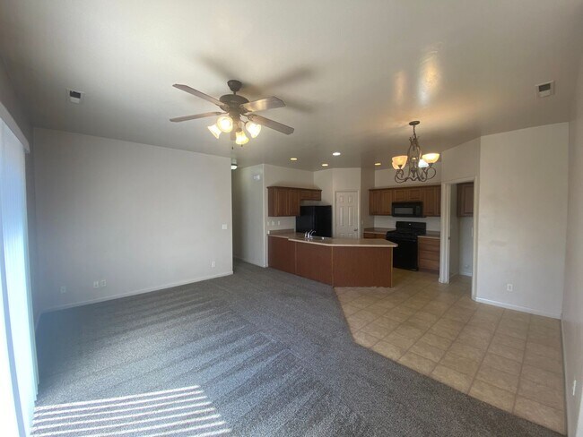 Building Photo - 154 S 1250 W