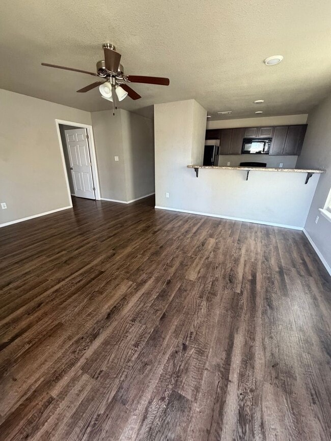 Building Photo - S. L Duplex