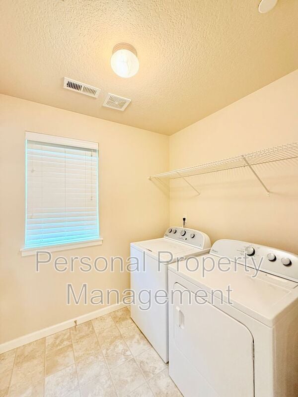 Building Photo - 7408 NE 30th Ave