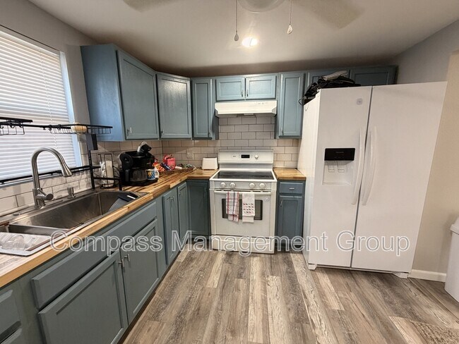 Building Photo - 4917 Andersonville Hwy