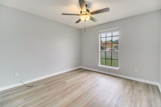 Building Photo - Beautiful property in highly desirable Lilian Woods Subdivision!