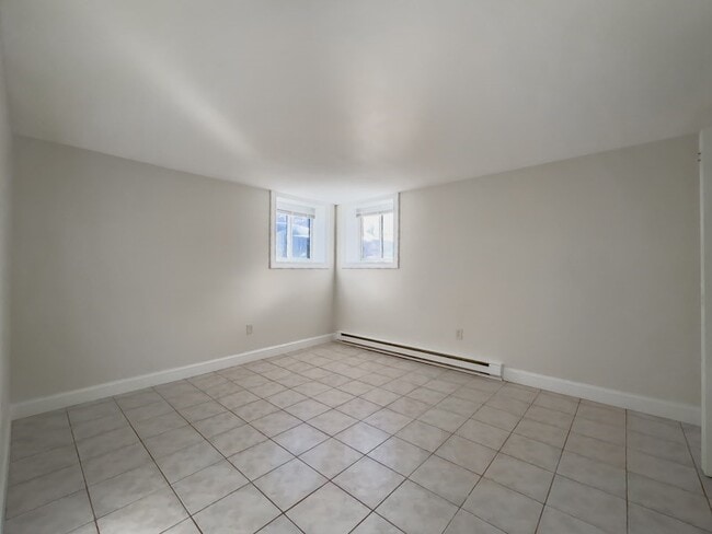 Building Photo - 592 American Legion Hwy