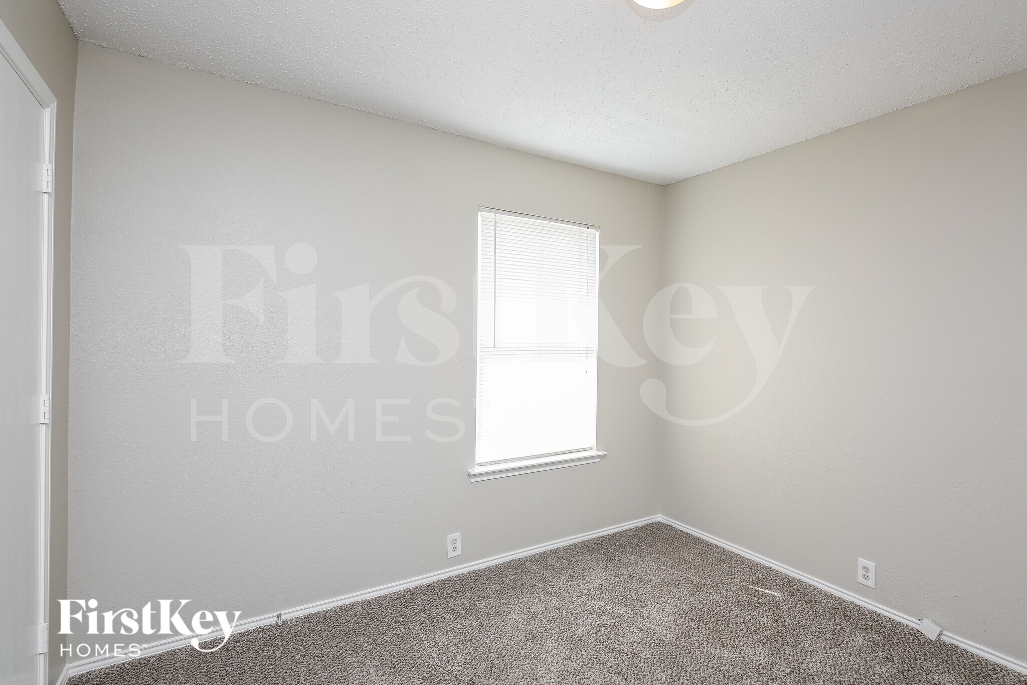Building Photo - 820 Monette Dr