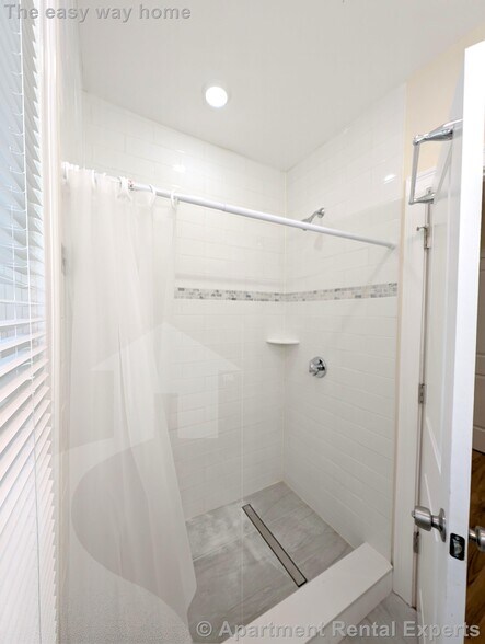 Building Photo - 22 Holyoke Rd