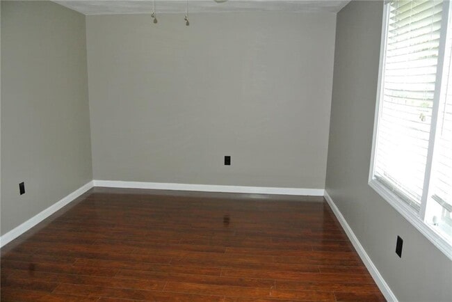 Building Photo - 34 Sanwood Dr
