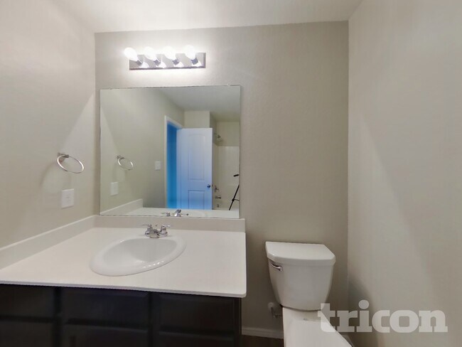 Building Photo - 5632 McClelland St