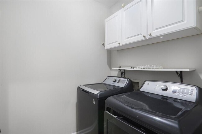 Building Photo - 1603 Pinder Point Dr