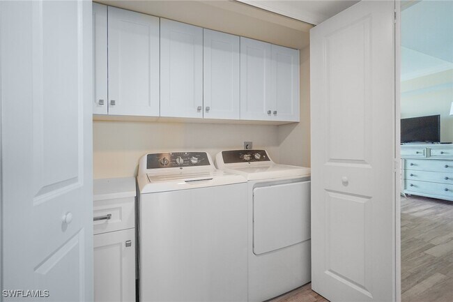 Building Photo - 10701 Gulf Shore Dr