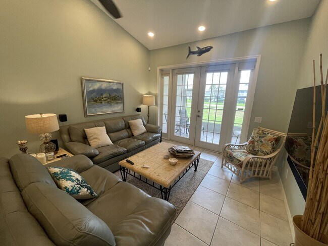 Building Photo - St. Lucie Villas