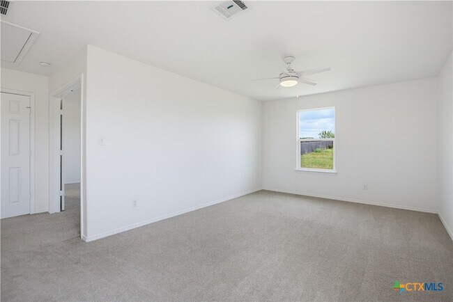 Building Photo - 161 Cushman Dr