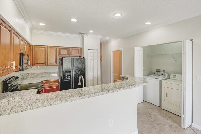 Building Photo - 2830 SW 83rd Terrace