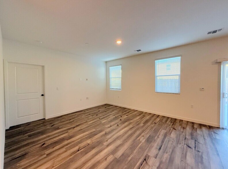 Building Photo - 4735 Sami Jo Dr
