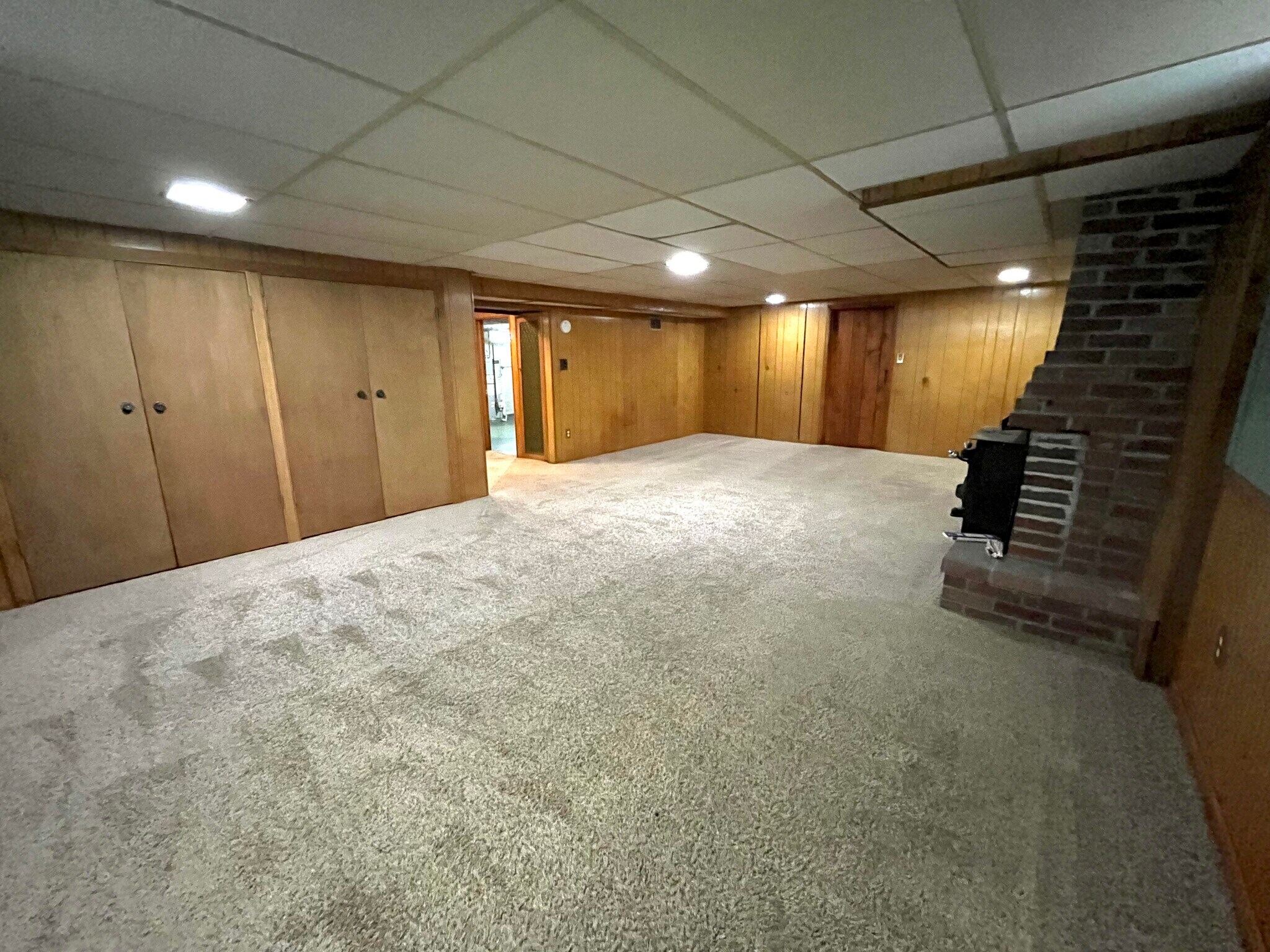 Building Photo - 706 Grand Ave NE