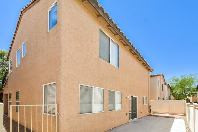 Building Photo - 9434 Havasu Canyon Ave