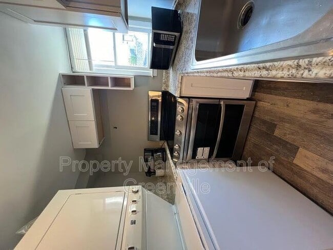 Building Photo - 3706 E North St