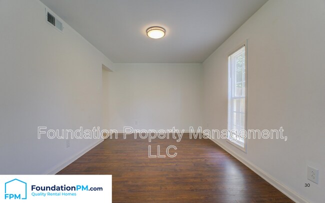 Building Photo - 3814 Selden Cove