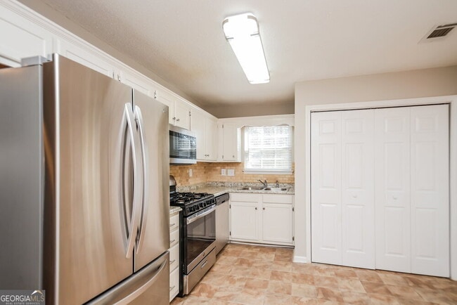 Building Photo - 7307 Atterberry Terrace