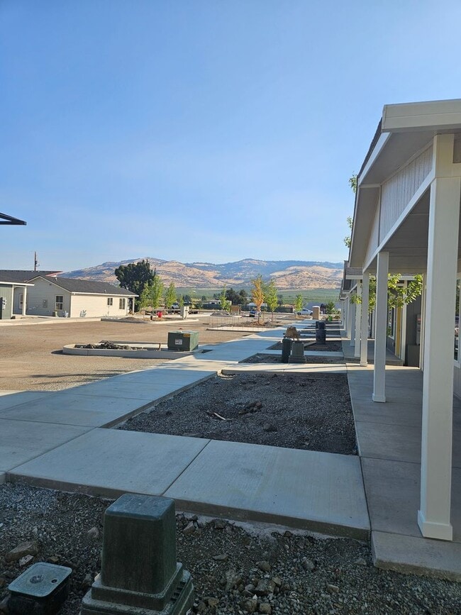 Building Photo - 2508001