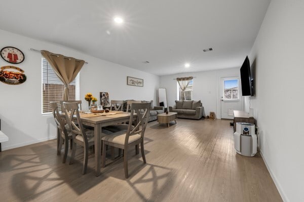 Building Photo - 18279 Via Aurelia Dr