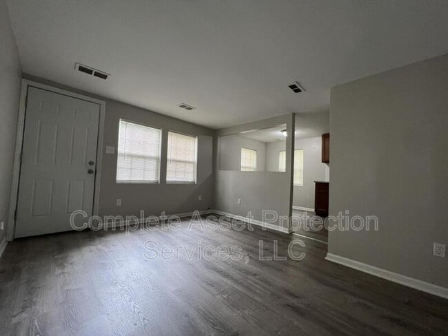 Building Photo - 3333 Wisconsin St