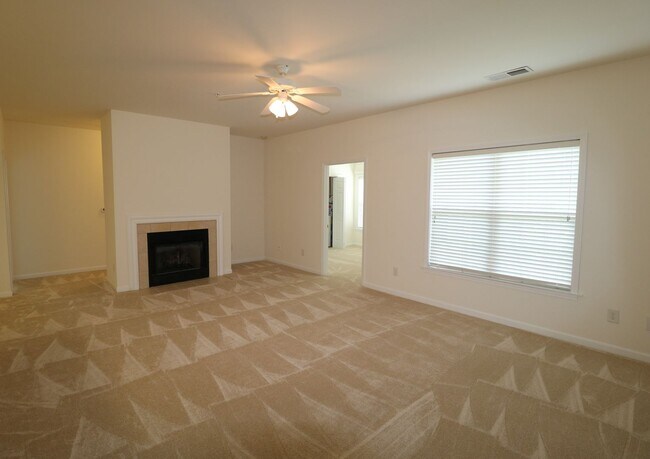 Building Photo - 6901 Hanesbrook Cir