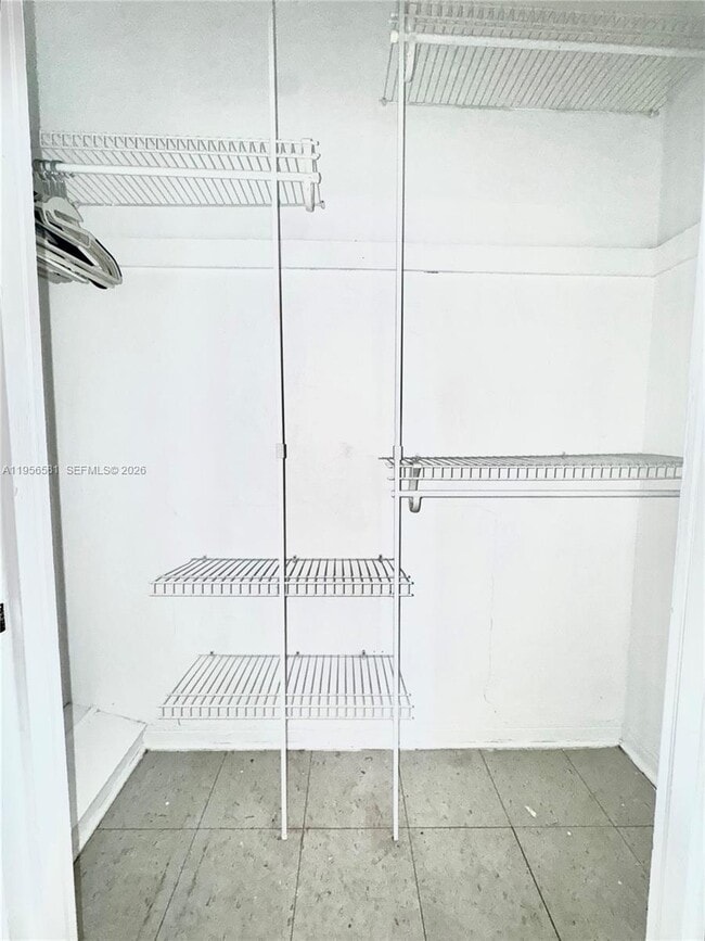 Building Photo - 1056 Jefferson Ave