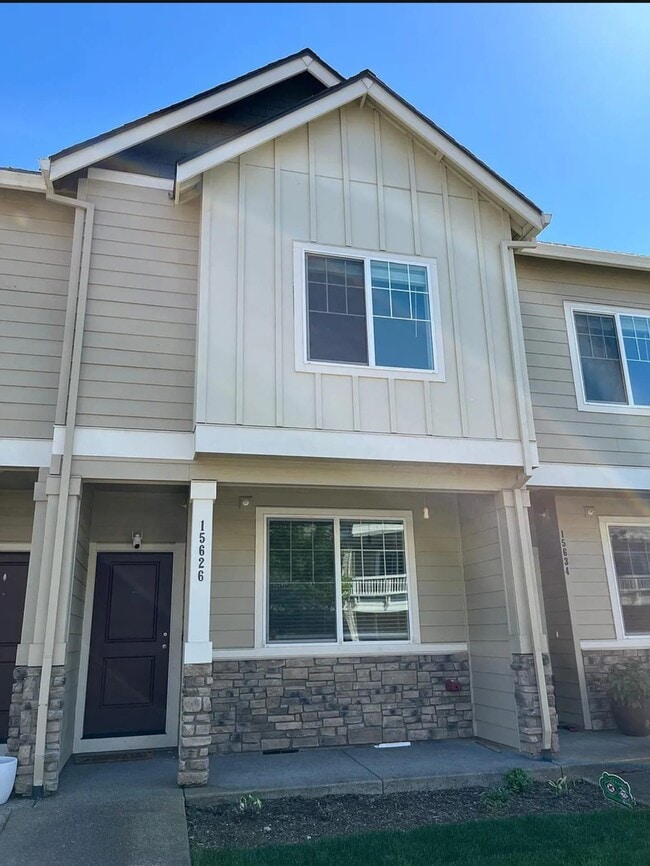 Building Photo - 15626 NW Snowbush Ln