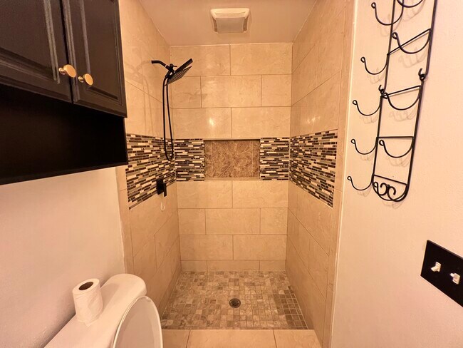 Building Photo - 3219 Fruitwood Ln